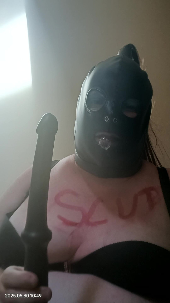 Stephanie-Nicole-TV: BbW TV tvář šuká sama s robertkem