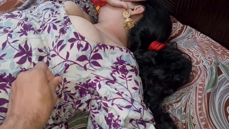 QueenbeautyQB: Mijn Indische echtgenoot neukt me en beft mijn poesje