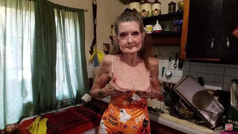 Sexy Sandra N Sir Christopher: Nenek jalang mani blowjob nenek fantasi solo