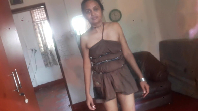 Redina: sauteli mammi masti karne ke lie paarti ke baad aaee