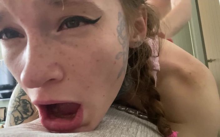 Elena Ginger: 小柄な学生少女が乱暴なセックスをしているところを密かに記録されました