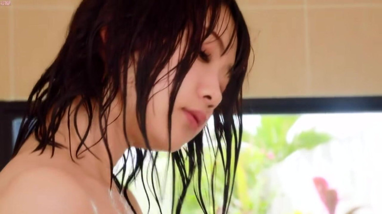 Far East pornography: Beste kleine stiefzus Ema - deel 3