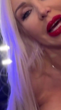 Tania Amazon làm băng sex tự quay tại nhà với Shadow Dimitri