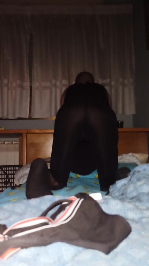 Por Itxiar: Sexy show off butt