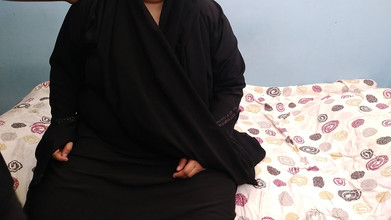 Aria Mia: Stepmom Sharing Bed with Stepson - Arabian's BBW