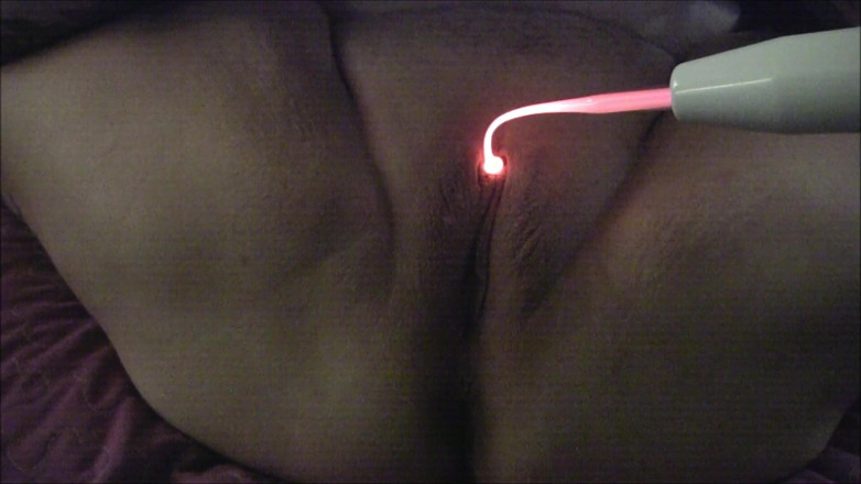 Vibra King Video: Chastity nimmt das violett will zu ihrer muschi hautnah