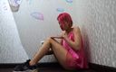 Vasya Sylvia: Mädchen leckt und spuckt auf füße