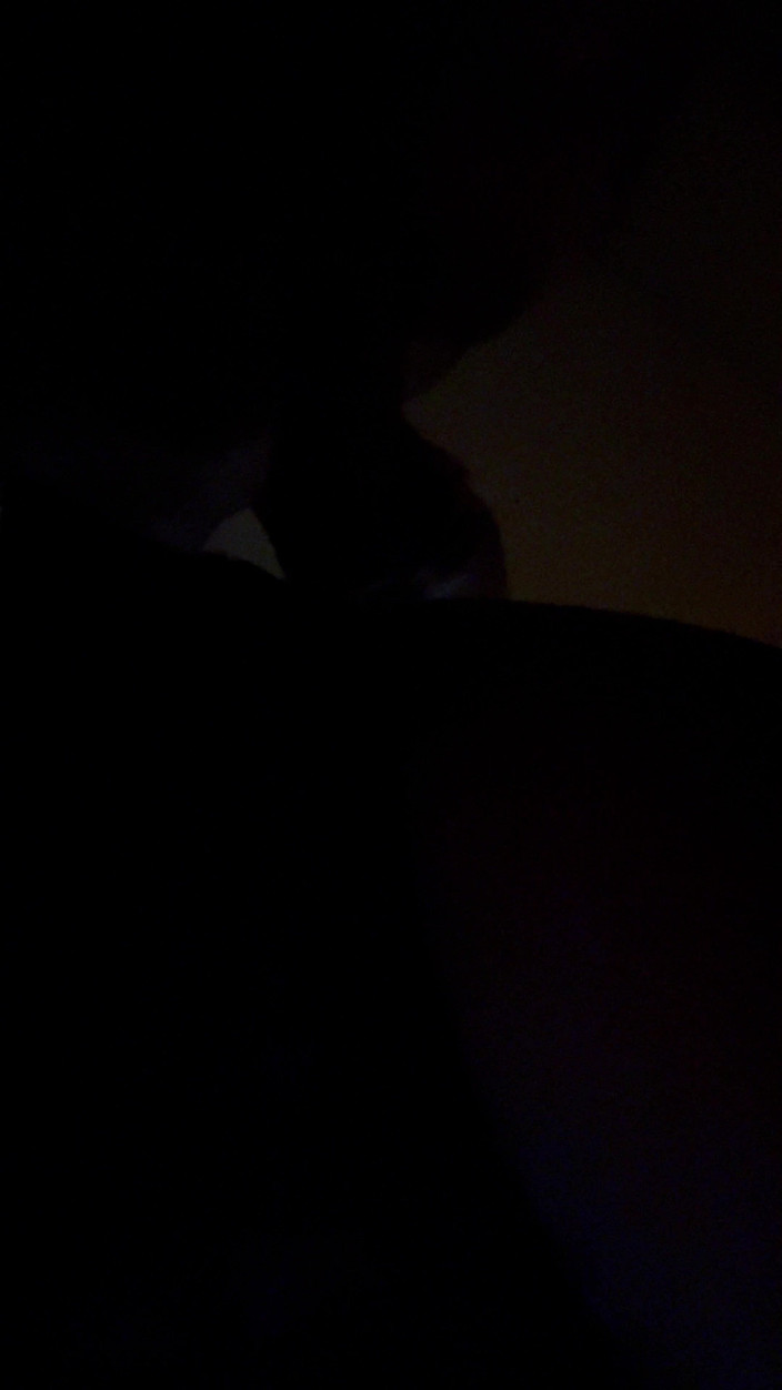 Asiat_94: Maskeli heteroseksüel adamı emiyor