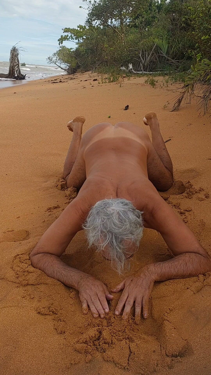 Ladysilvas: Naked Ladysilva on the Beach Showing off Tanned Hot Ass...