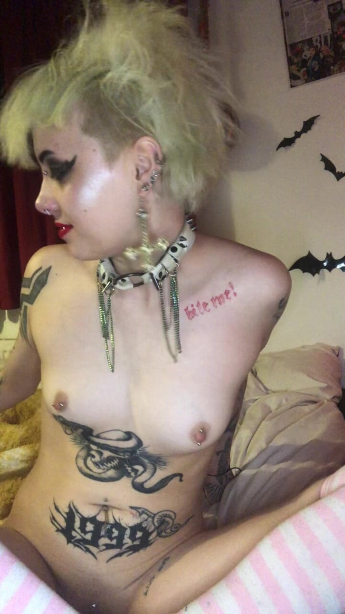 Glitterqueen1999: Analficken und kommen, gothic tattoos piercings