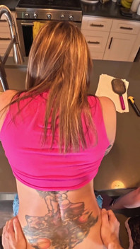 Grup seks, ateşli dörtlü, trans kız ve 2 ateşli kız büyük sert 8 inçlik yarak sert bir şekilde tadıyor. Janelle Fennec. Sıkı kız. Naughtygainz