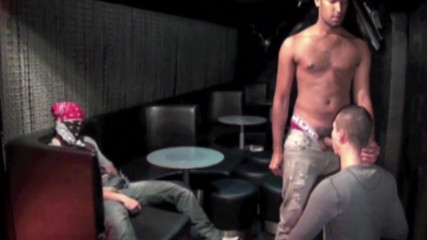 Crunch Boy: French slut fucked by 2 straight boys