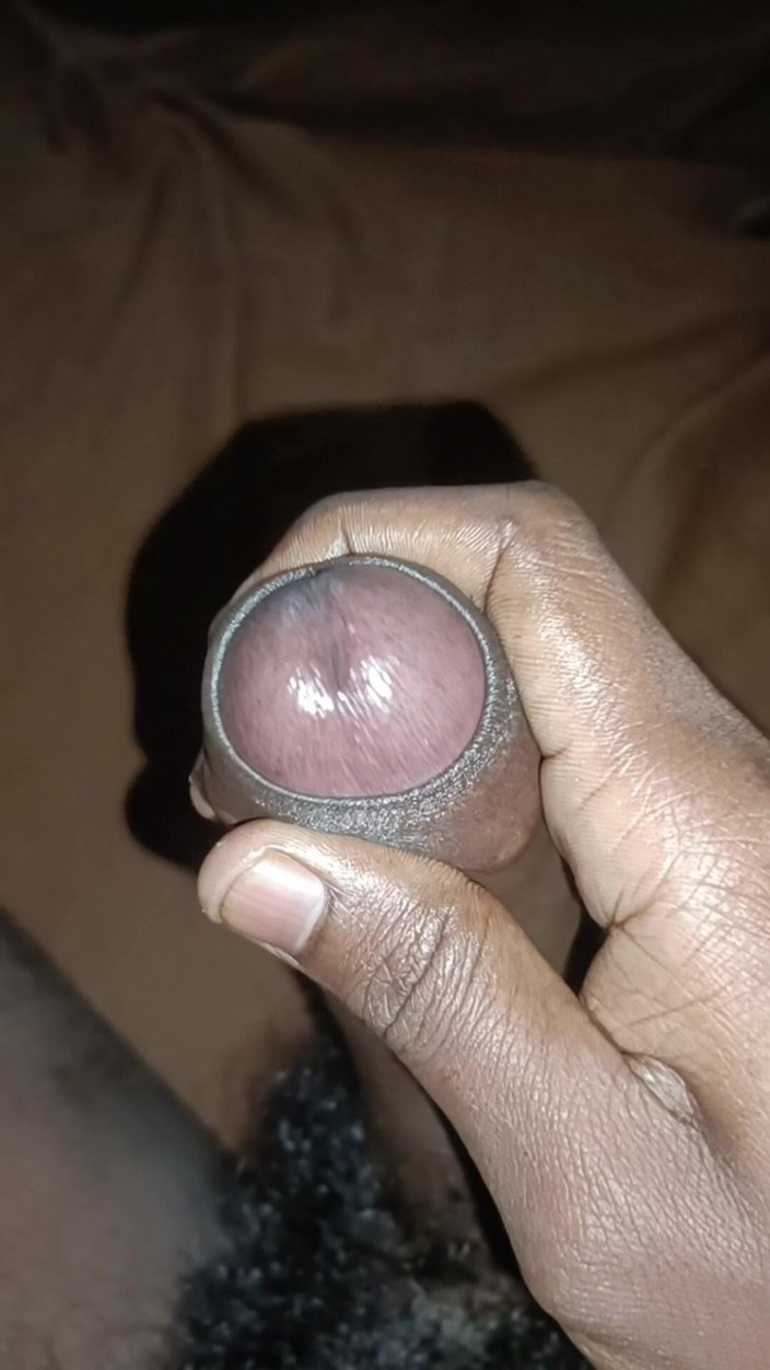 Saran1995Dart: Con cu đen thủ dâm