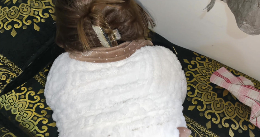 Moroccancouple: Arap Mısırlı evli kadın kocası dışarıdayken üvey oğlunu sikiyor