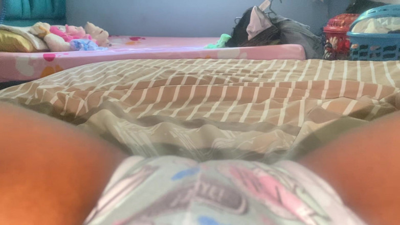 omairaberbatov: Tight Pussy of the Neighbor, She Sends Me Video Without...