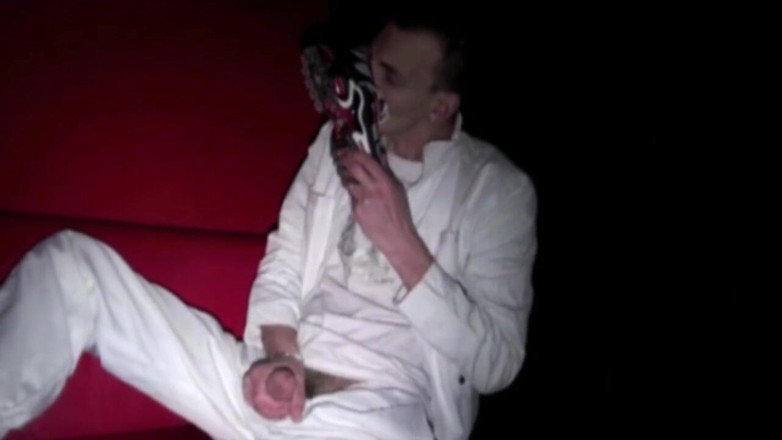 Sneaker Sex Kinky: Latina follada por bad boy en trotar y en zapatillas