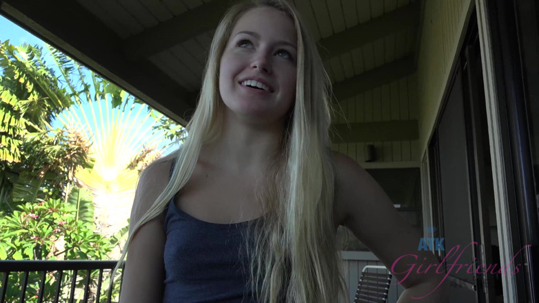 ATK Fans (Girlfriends): Liburan virtual di hawaii bareng scarlet sage bagian 1