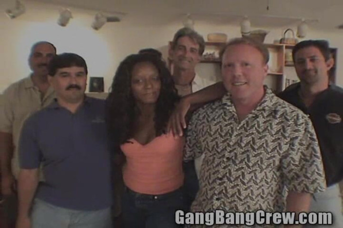 Tampa Bukkake: Natalie black chick hư hỏng chơi tập thể trong khách...
