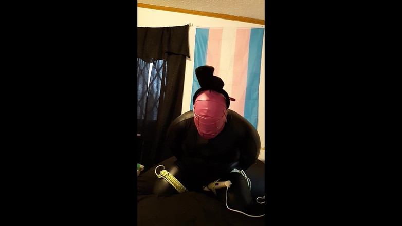 Roxxie rae page: Niewola króliczka