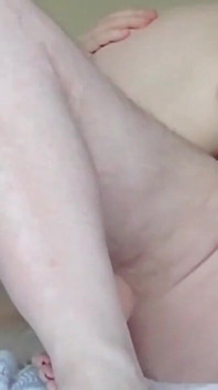 daadi gadhe men plag ke saath naaylon larke fucks