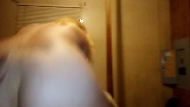 JolisaXXX: Istri sange, cowok beruntung