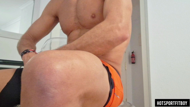 Hotsportfitboy: Almost Caught Jerking Off Big Dick in Friend's House - Risky...