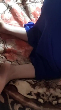 モロッコ人女性が夫のマネージャーに犯され、彼に中に入らないように言います