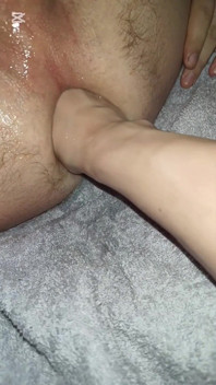 Tiefes fisting anal mit meinem ehemann