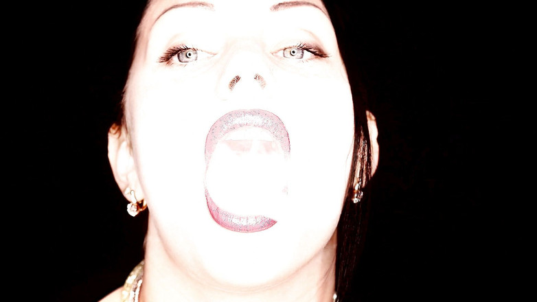 Goddess Misha Goldy: Hookah hút thuốc &amp; tôn sùng son môi bóng &amp; ngửi &amp; trêu...