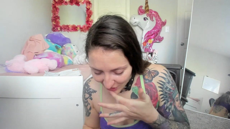 Twerking Elle: กินดิลโด้ปลายสองเท่า