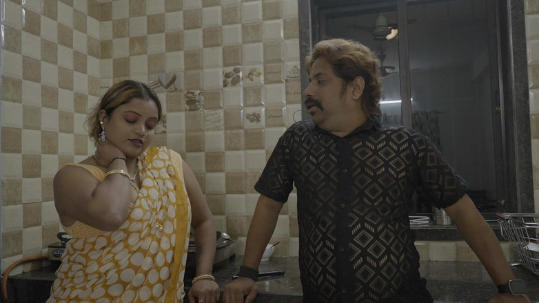 desigoldtv: Bhabhi cô đơn cảm thấy như làm tình trong nhà bếp,...