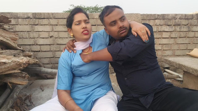 Sona bhabhi: 18 anni vergine college ragazza grandi tette pressa dal fratellastro...