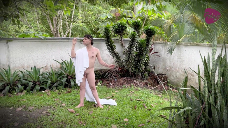 Pelaje mix: Saya menemui patung purba di rumah baru saya, saya mengongkeknya...