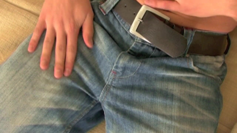 Crunch Boy: Straight ass exhib masturbating
