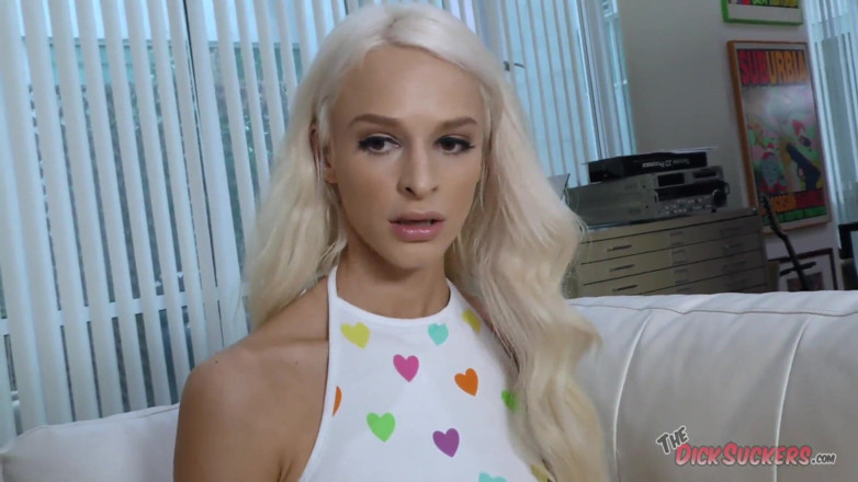 Finishes The Job: Emma Hix Stepdaddy Suck off with Sex!