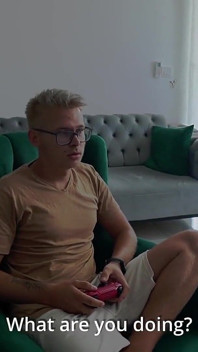 Bedroog haar man met hem beste vriend, achter zijn rug! 4k