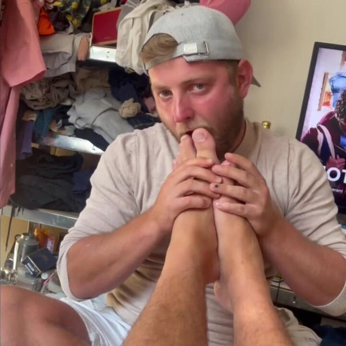 GlennandSonny: Boyfriend Worships My Dick and Feet