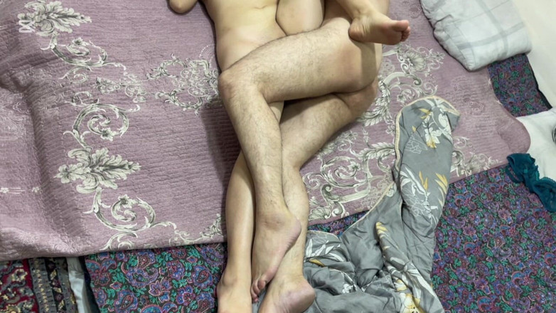 Roben: 隣人の娘が遊んでいて、欲しいものをあげた