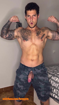 Military Huge Cumshot with No Hands
