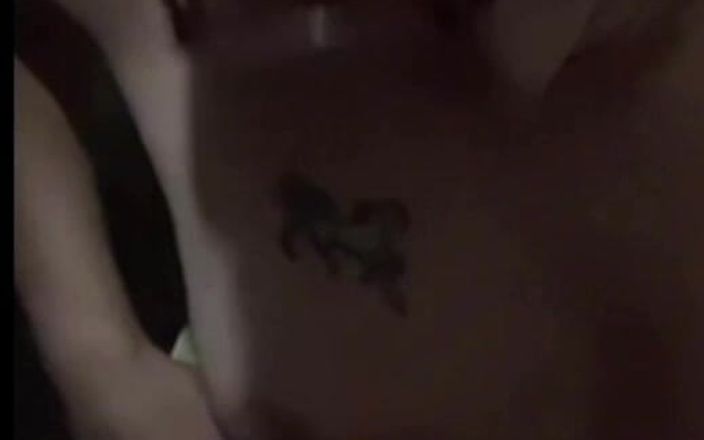 Jasiya: 娘娘腔奴隶在线约会和技巧