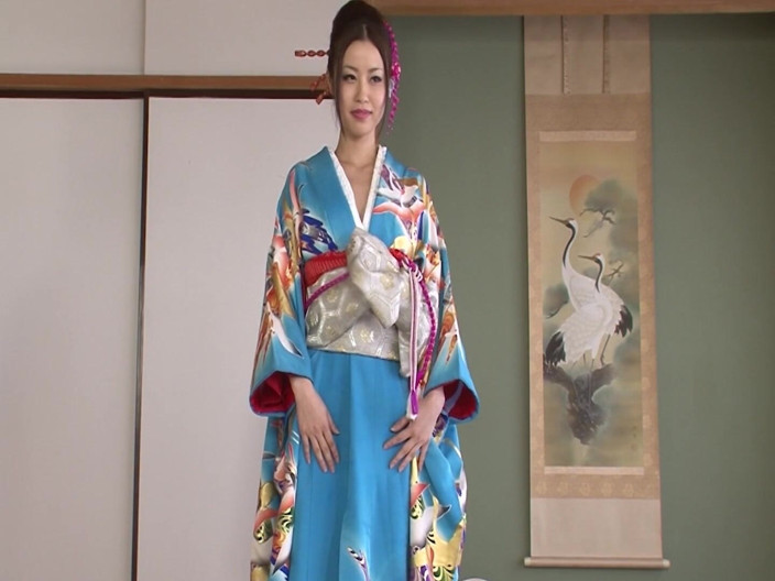 JAPAN IN LOVE: adhovastr drishy men eshiyaee-2 jaapaani kaale baal vaali ai aiito...