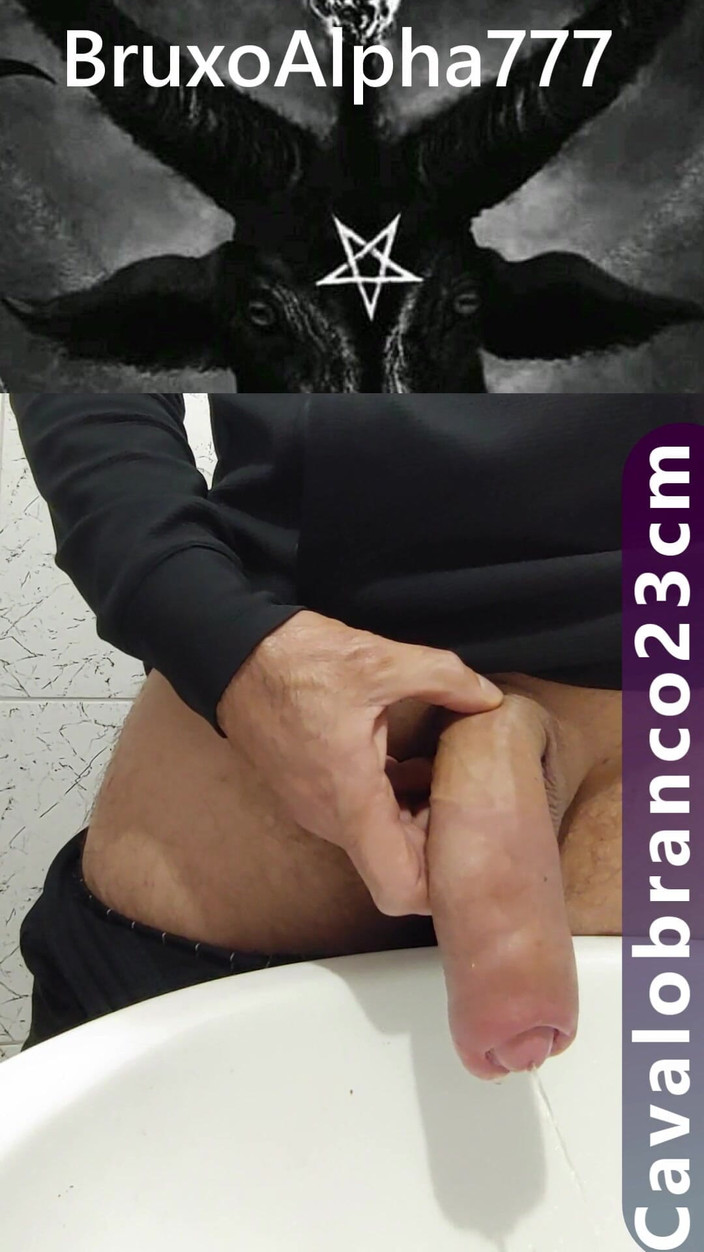 BruxoAlpha777: Čůrání a pleskání s klackem