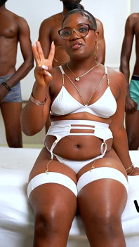 Gangbang pertama Kenzie dengan Wildlagos