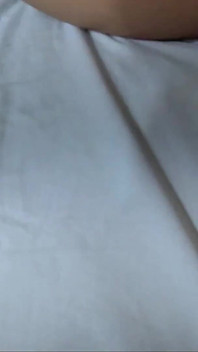 내 친구는 남편이 나를 뜨겁게 섹스하도록 내버려 두었습니다.