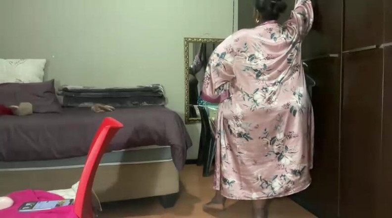 Legendary Booty Overdose: Bbw obryně pleská šťavnatý zadek a sténající fetiš