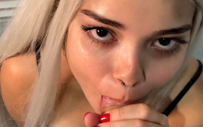 Wellington Ribeiro: Debora Mendes despierta Wellington Ribeiro con afecto y una mamada...