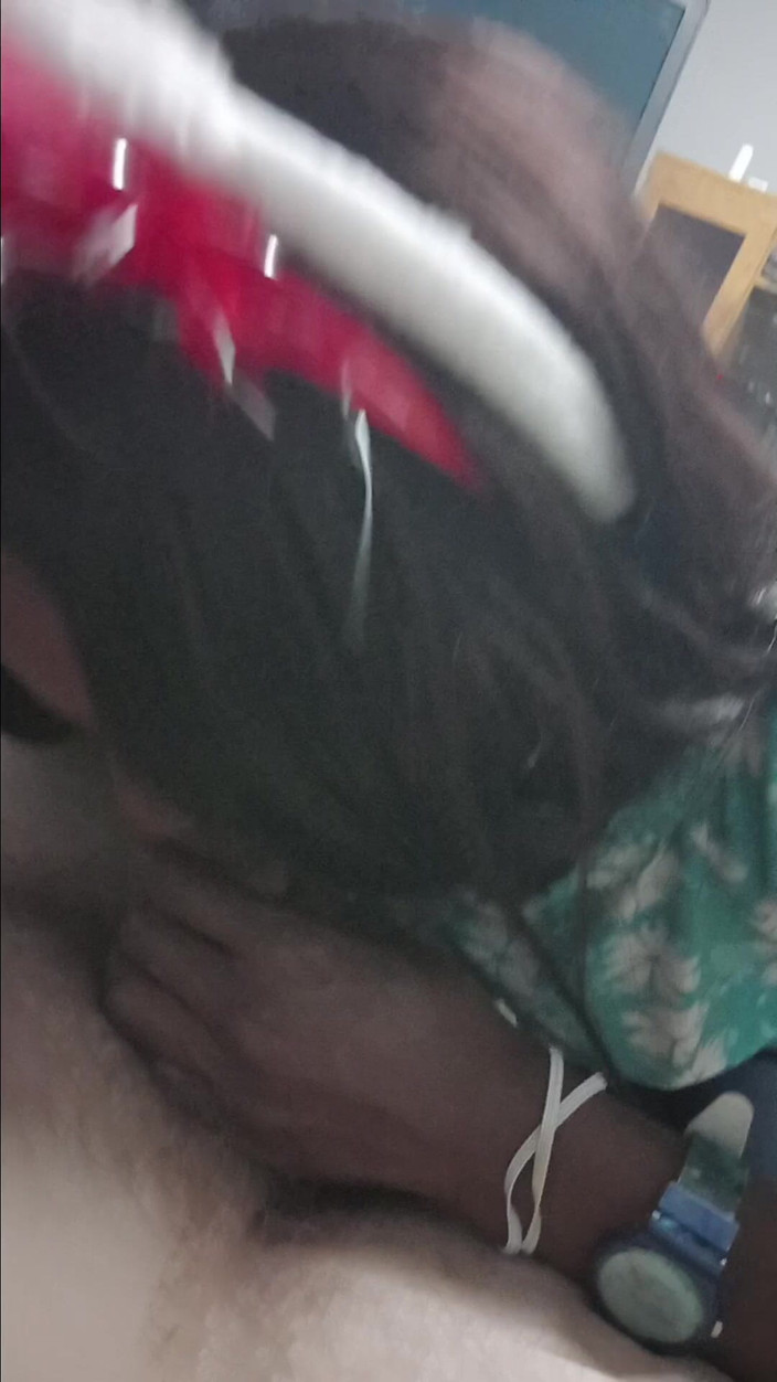 hothouse18xxx: 娇小的smal鸡巴被黑人公主吮吸