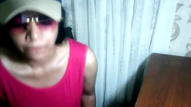 Arabicqueen: Gadis cantik rambut pink dientot habis-habisan di depan cowok-cowok