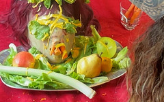 Dominatrix Frida: Humilhando o Escravo Impotente na Mesa de Jantar - Cabeça de...