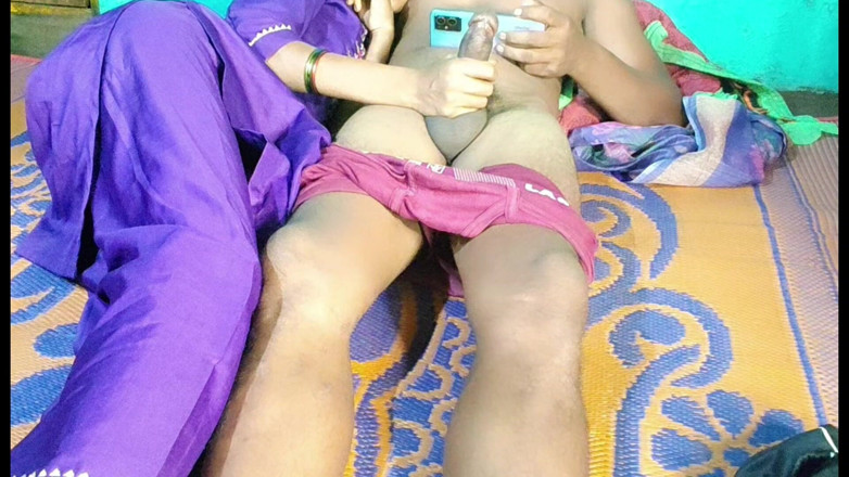 Graju1244: A Cute Hottest Girl and Her Boyfriend Was Watching Sex...
